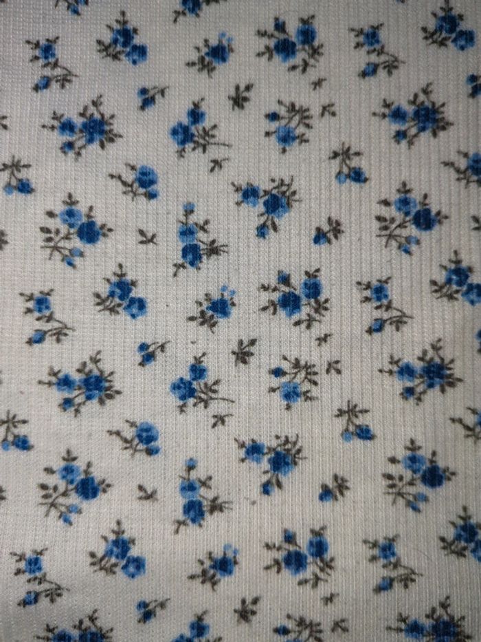 Petit haut fleuri shein XS - photo numéro 7