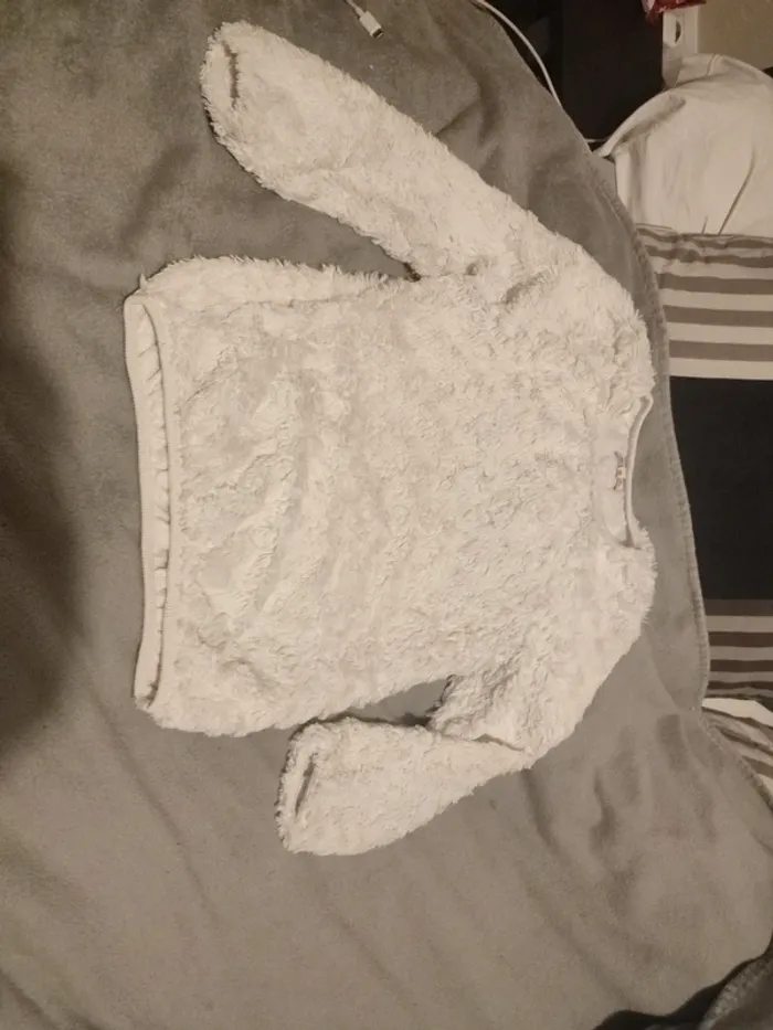 Pull moumoute fille