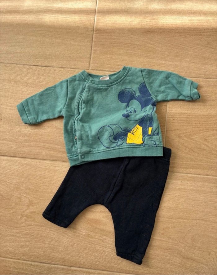 Ensemble Mickey