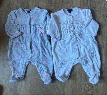 Lot 2 pyjamas velours kiabi 1mois