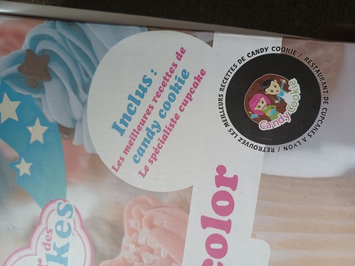 Kit l'atelier des cupcake color neuf jamais servis - photo numéro 2