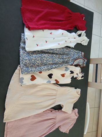 Lot de 6 robes été taille 6 ans