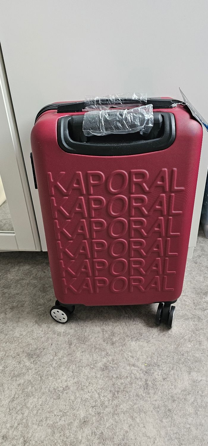 Valise neuve de la marque Kaporal - photo numéro 10