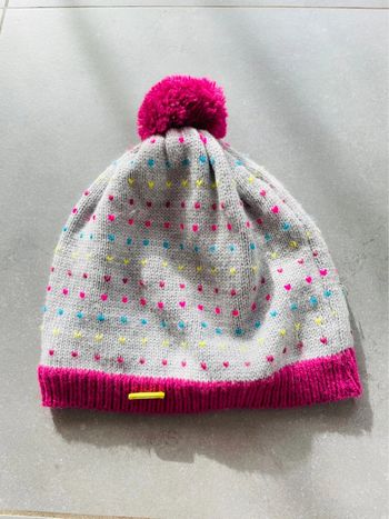 Bonnet hiver multicolore fille avec pompon
