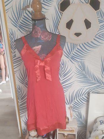 Nuisette satiné fushia