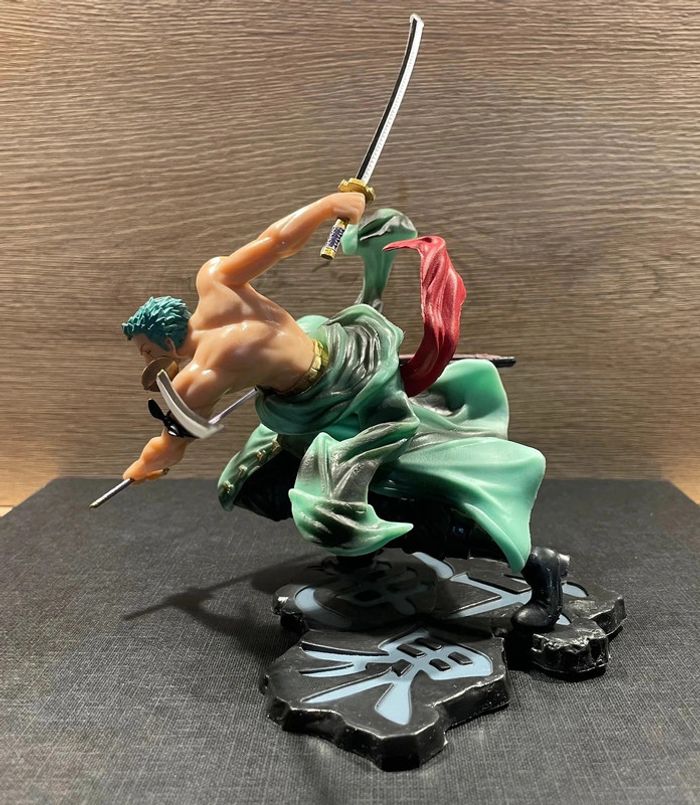 Figurine Zoro Roronoa / One Piece - photo numéro 2