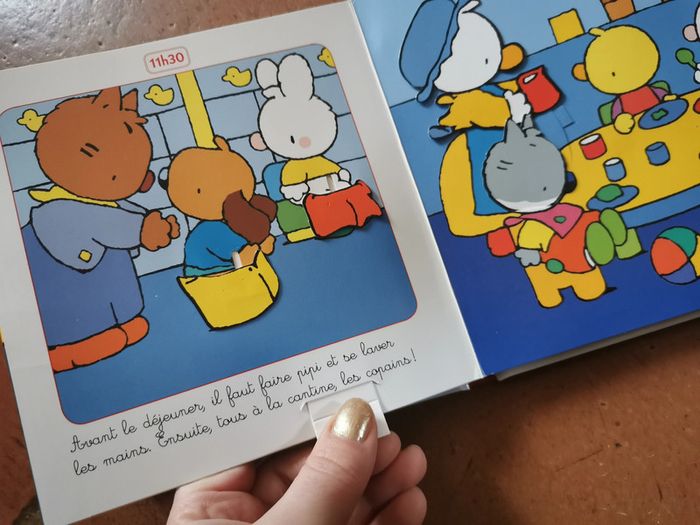Un livre animé. Petit Lapin Blanc. Mon premier jour d'école. - photo numéro 4