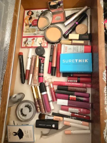 Lot make-up lipstick mascara palette bronzer