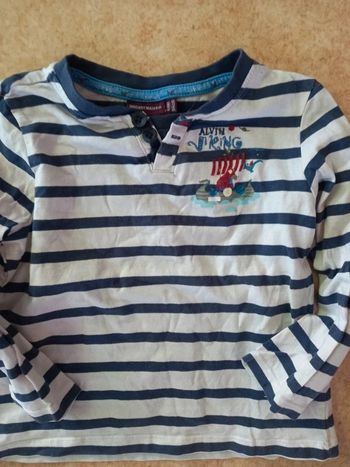 Haut garçon sergent major