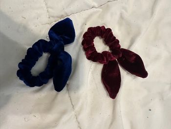 Lot de 2 élastiques chouchou velours effet noué