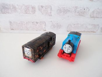 Trains Diesel et Thomas - Thomas et ses amis (J14)