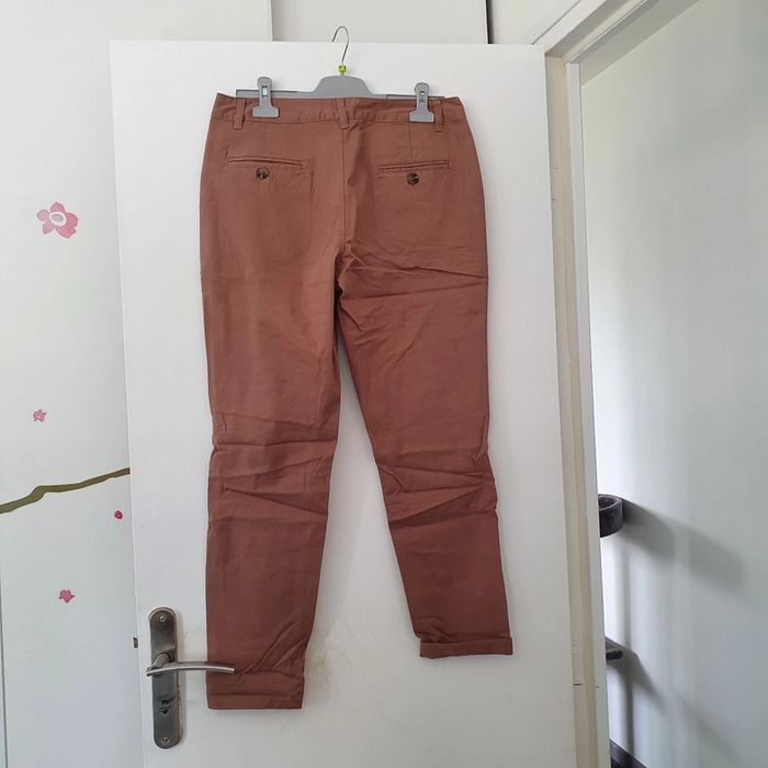 Pantalon neuf avec étiquette - photo numéro 3