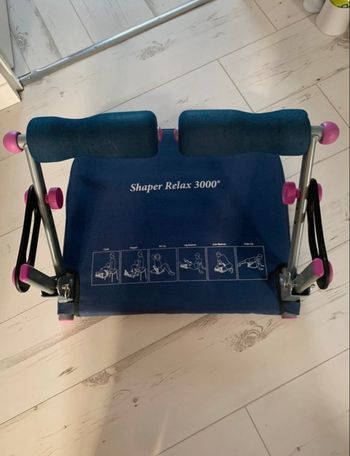 Appareil pour faire des abdos. Excellent état avec notice.