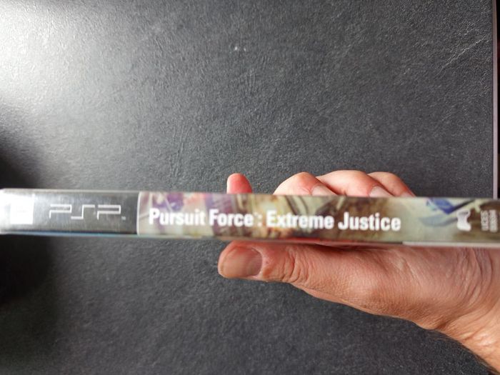 Sony - PSP - Pursuit force - Extreme justice - photo numéro 3
