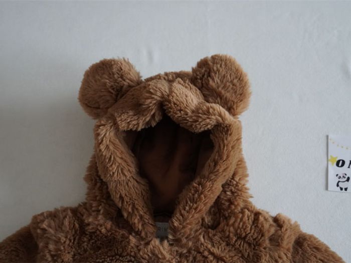 Joli manteau en matière nounours Primark pour petite fille Taille : 0/3 mois - photo numéro 2