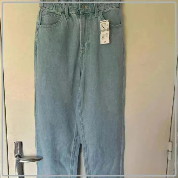 Jeans  mom taille 32  marque  kiabi neuf - photo numéro 3