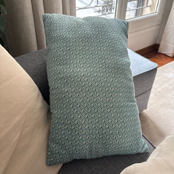 Coussin jaune - photo numéro 2