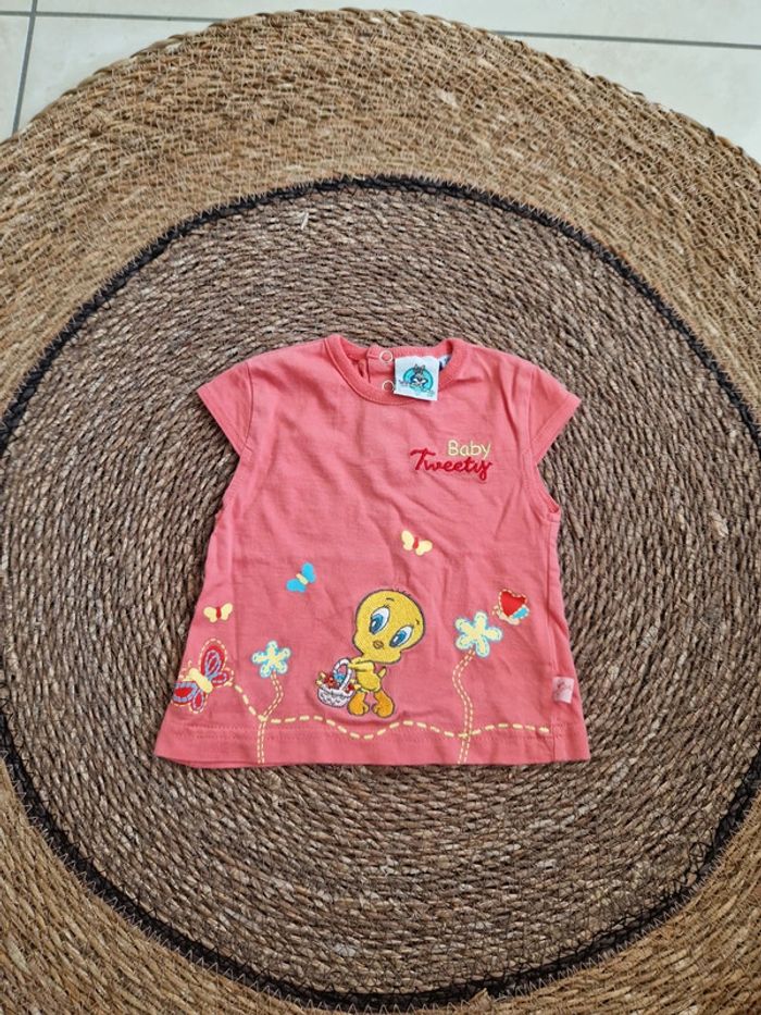 Joli tee-shirt manches courtes taille 3 mois