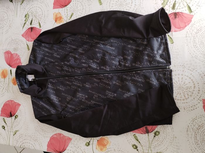 Veste - photo numéro 2