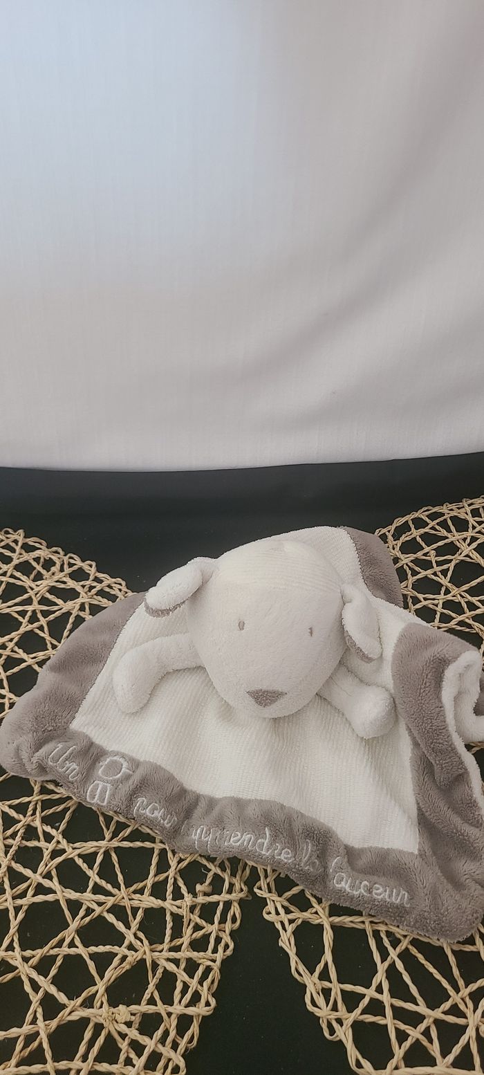 Doudou plat mouton OBAIBI blanc bords gris Pour t'apprendre la douceur - photo numéro 3