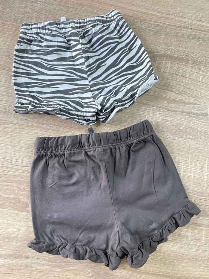 Lot de 2 shorts 9/12m - photo numéro 2