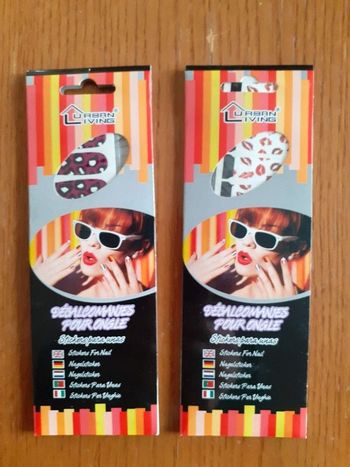 Stickers pour ongles Lot de 2 planches de 12 stickers