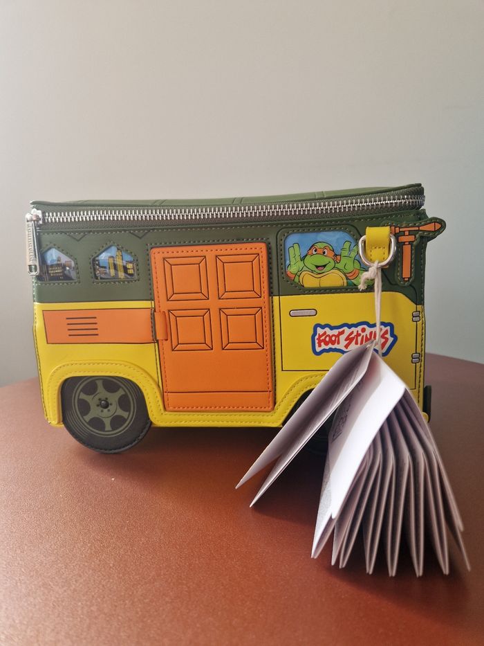 Sac à bandoulière lumineux Loungefly Tortues Ninja - photo numéro 4