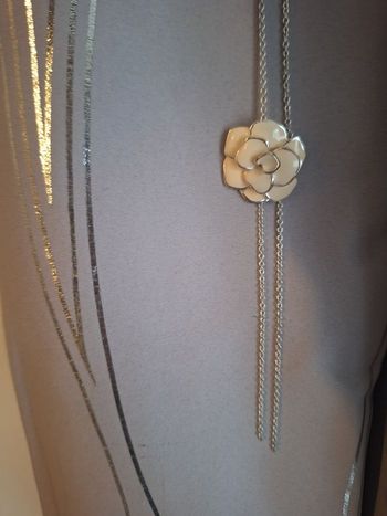 Collier sautoir azzaro