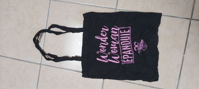 Sac Wonder woman épanouie