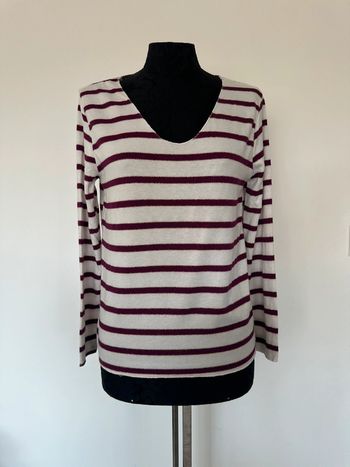 Pull léger à rayures