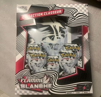 Pokemon coffret classeur 10.5 flammes blanche neuf