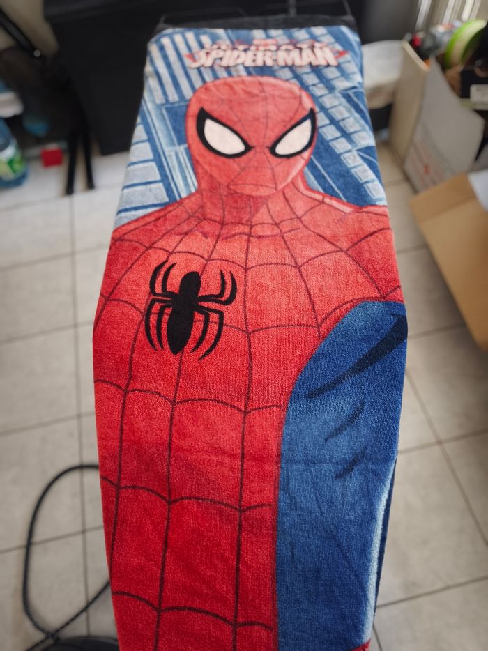 Serviette Spiderman.