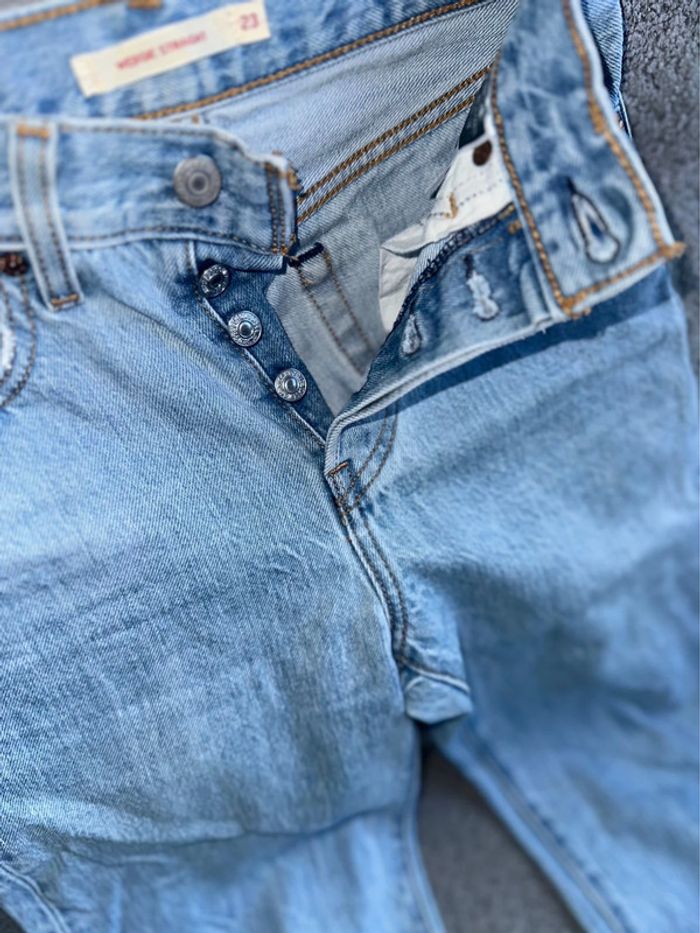 Jean bleu Levi’s Wedgie Straight 23 - photo numéro 2