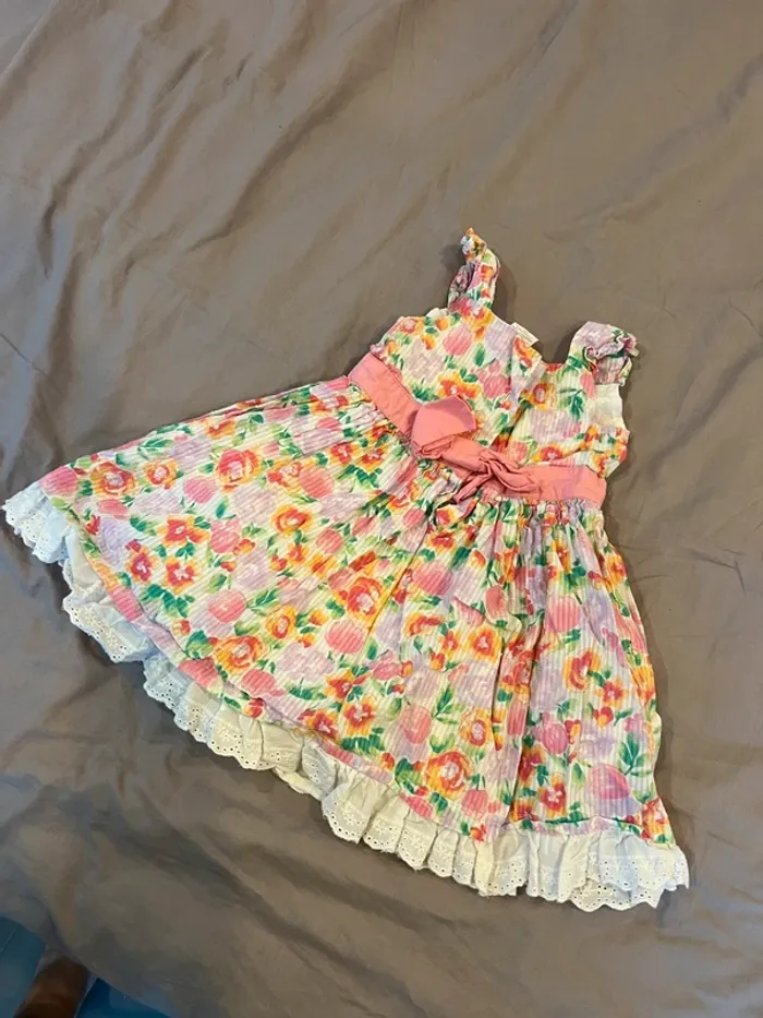 Robe fleurie 3 ans - photo numéro 4