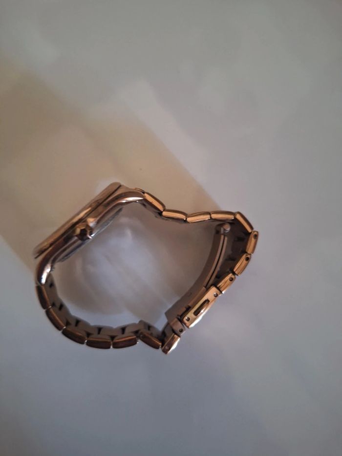 Montre Cluse dorée - photo numéro 5