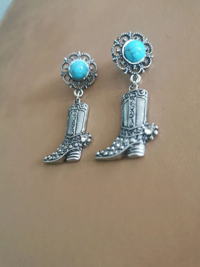 Boucles d'oreilles style cowboy country turquoise bottes - photo numéro 2