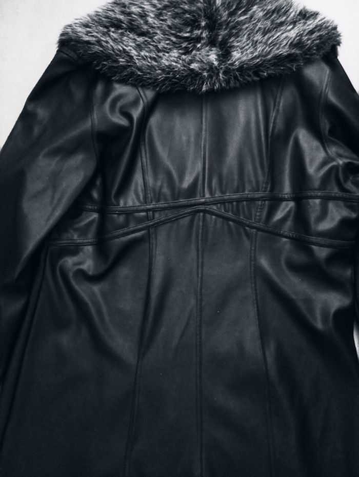 🌺 magnifique manteau neuf en cuir synthétique avec col fourrure 20 eur taille 38 -40🌺 - photo numéro 3
