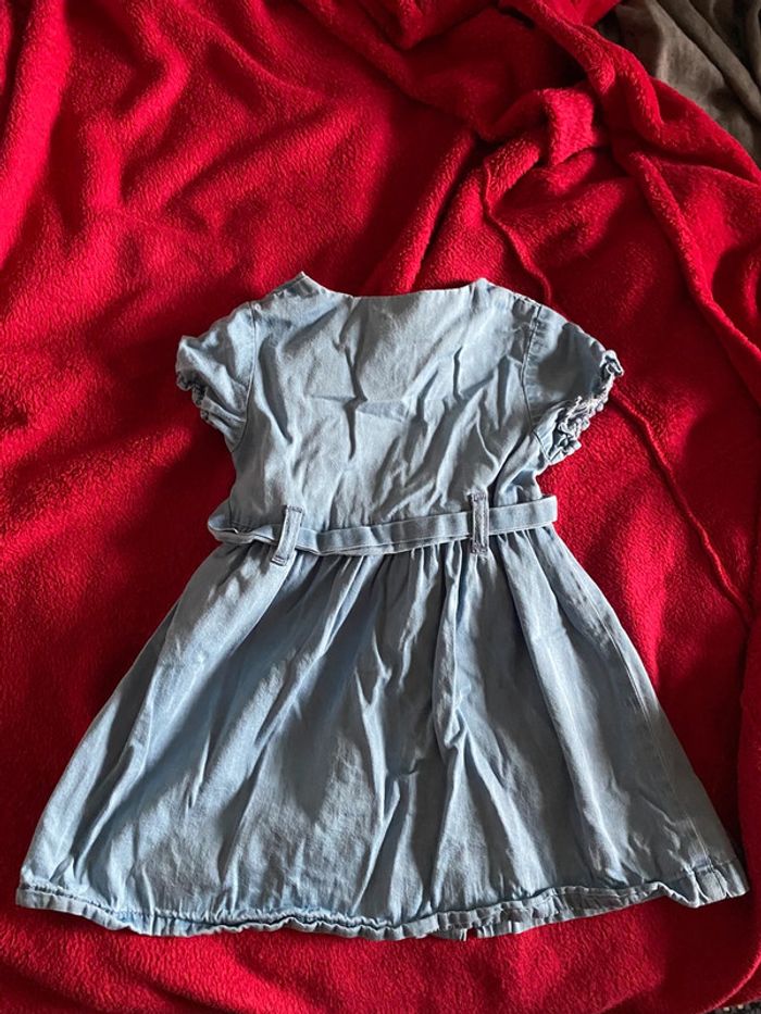 Robe bébé jean ouverture devant Kiabi 18m manches courtes - photo numéro 2