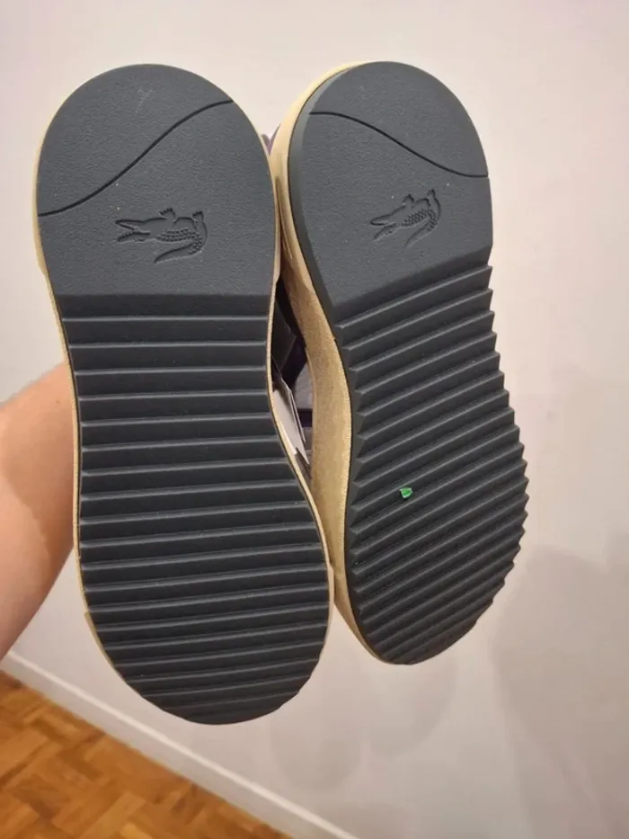 Baskets sneakers lacoste neuves avec boîte taille 39 - photo numéro 8