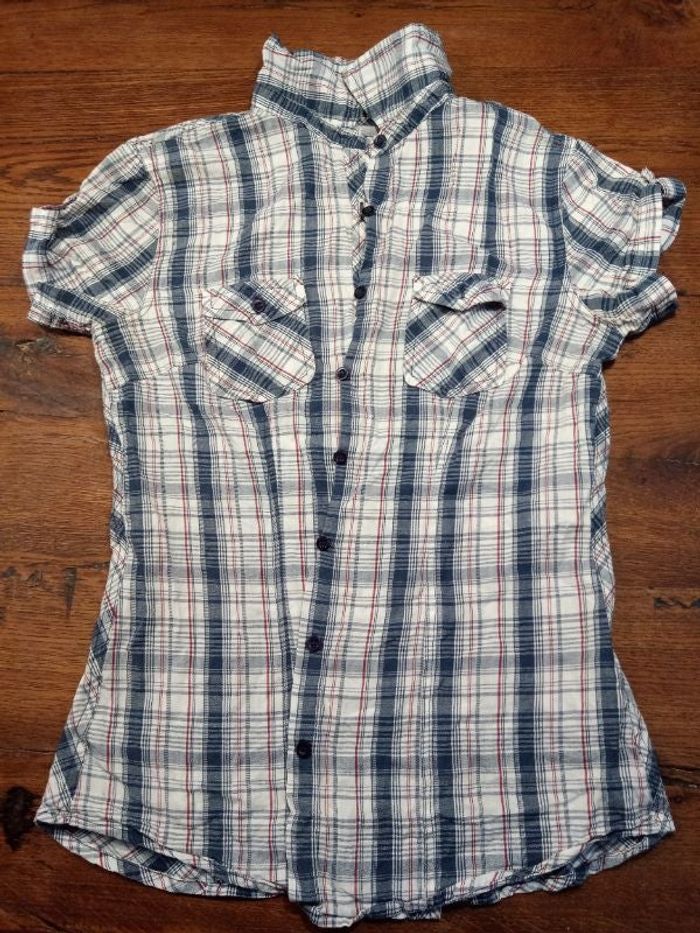 Chemise à carreaux à manches courtes