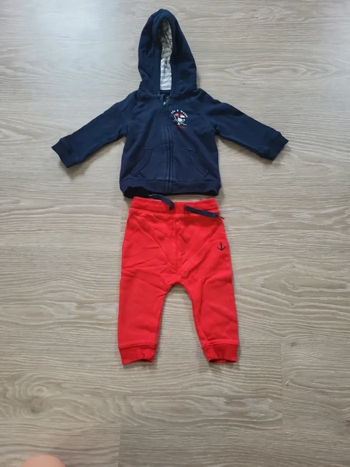 Lot vêtements 12 mois - photo numéro 8