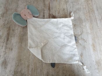 Doudou nattou éléphant lange blanc