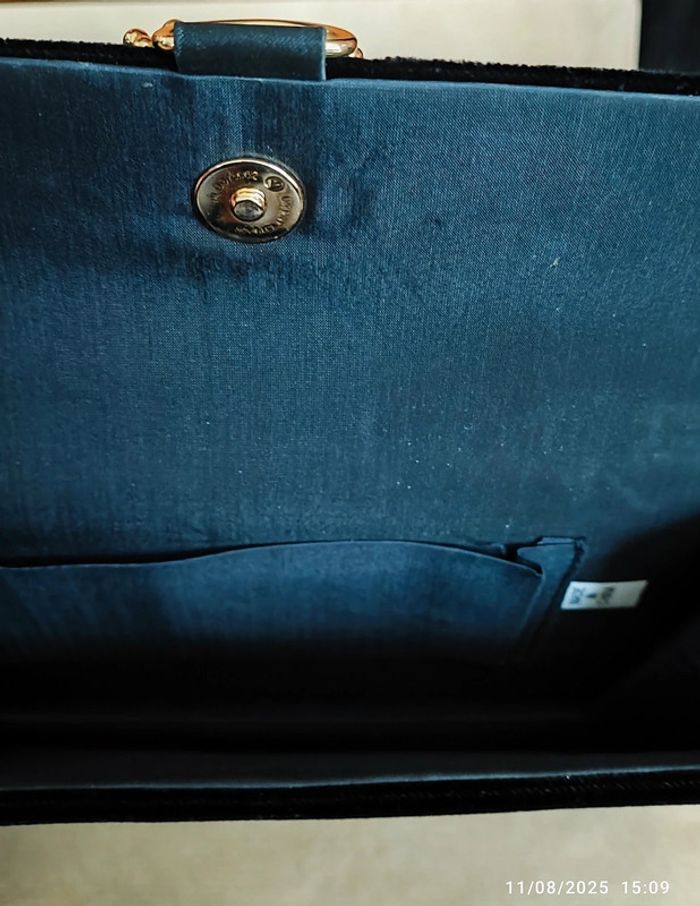 Pochette avec bandoulière - photo numéro 10