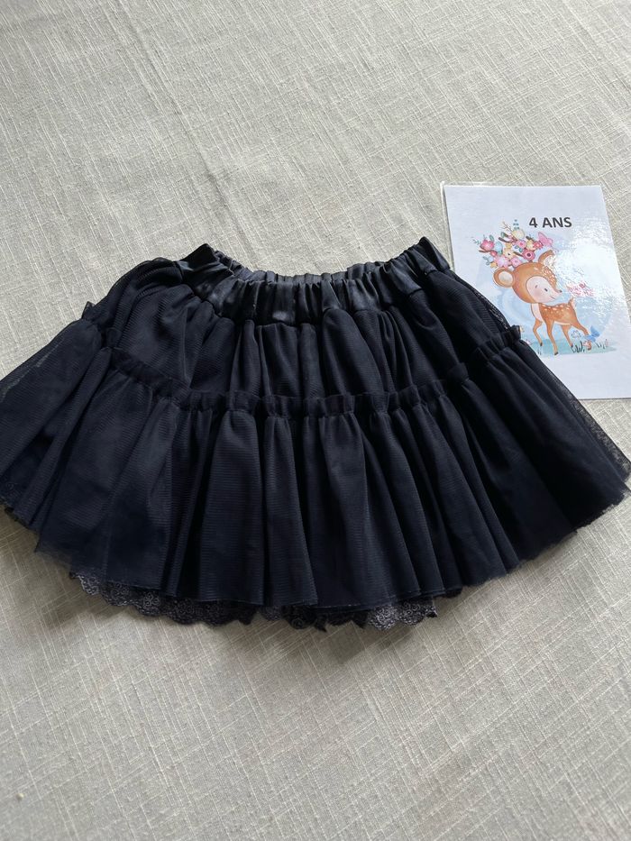 Jupe marine - photo numéro 2