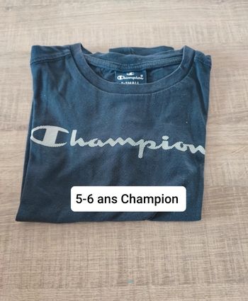 Tee shirt 5-6 ans Champion 