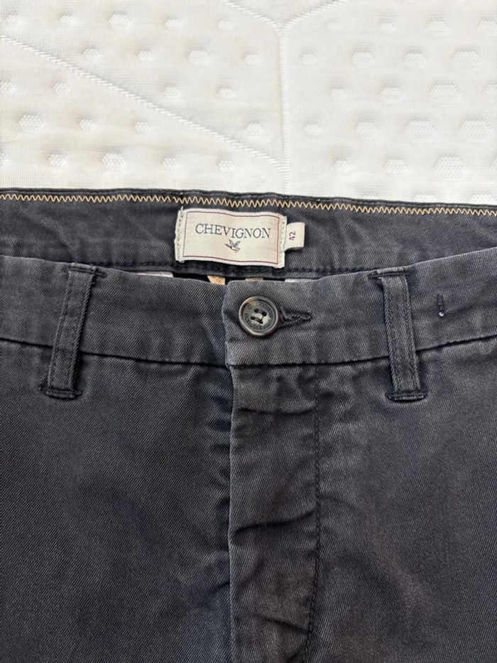 Chinos pour homme Chevignon taille 42 avec défauts - photo numéro 4