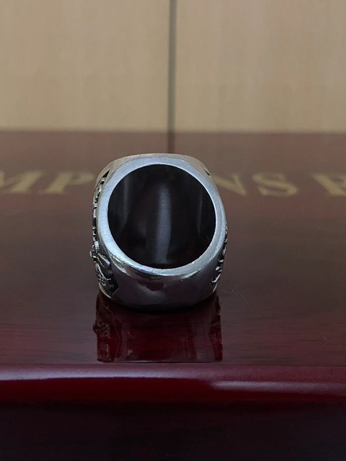 Bague NBA Lakers - photo numéro 4