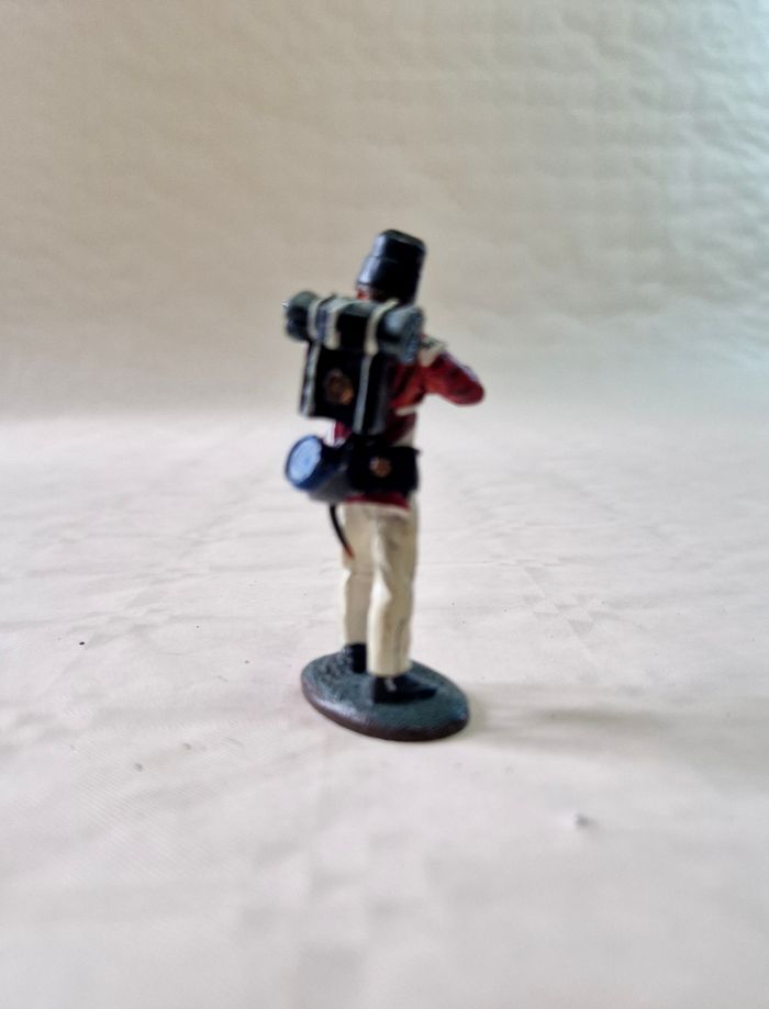 Figurine en plomb,  peinte à la main  , Del prado  , cap grenadier  , soldat garde  Coldstream , 1815 - photo numéro 2