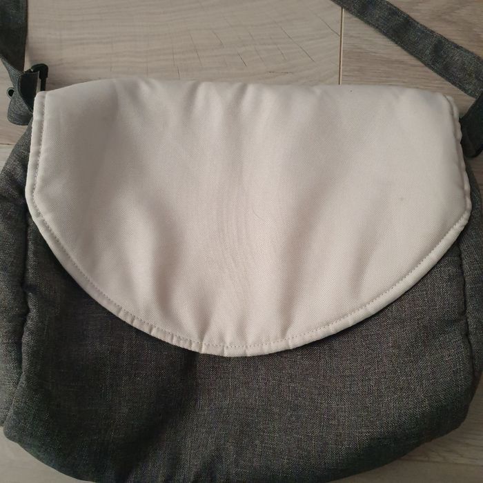 Sac à langer bandoulière gris - photo numéro 2