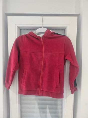 Gillet avec capuche